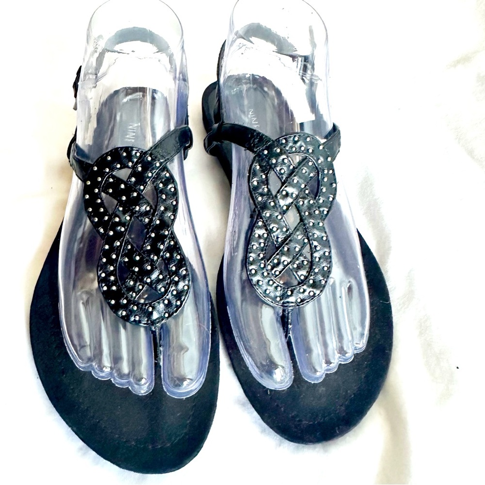 Nine West Flat Sandals